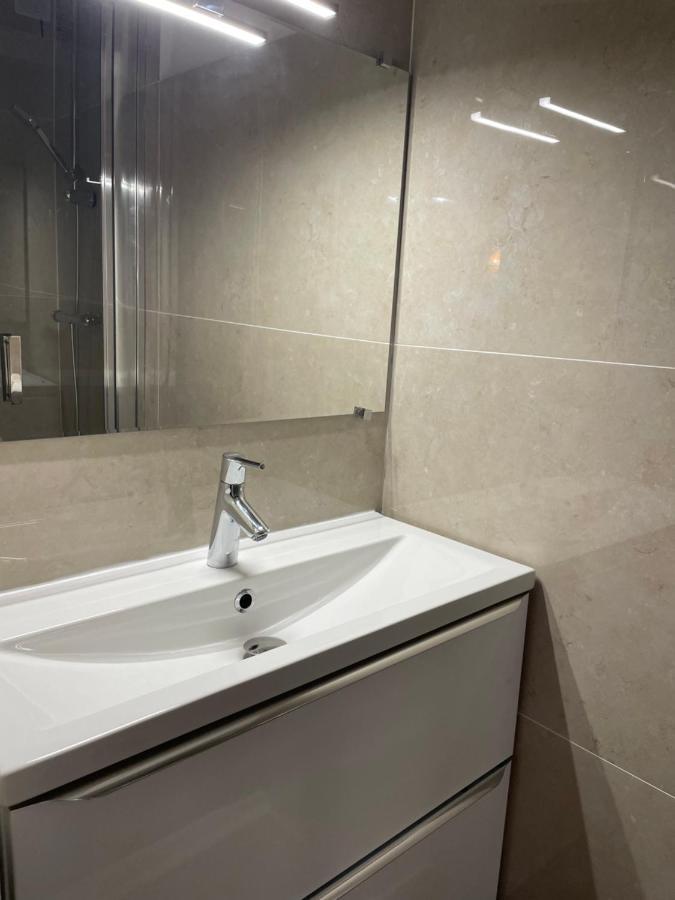Апартаменты Sole Mia, Appt 2/4Pers Au Coeur De Bormes Экстерьер фото